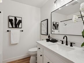 3750 Harrison St 302, Oakland CA 94611