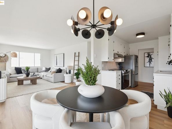 3750 Harrison St 302, Oakland CA 94611