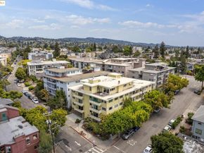 3750 Harrison St 302, Oakland CA 94611