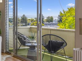 3750 Harrison St 302, Oakland CA 94611