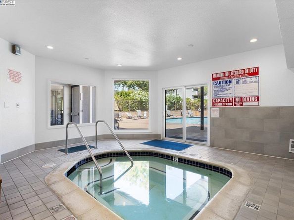 21103 Gary Dr 303, Hayward CA 94546