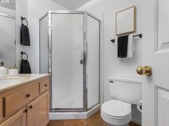 21103 Gary Dr 303, Hayward CA 94546