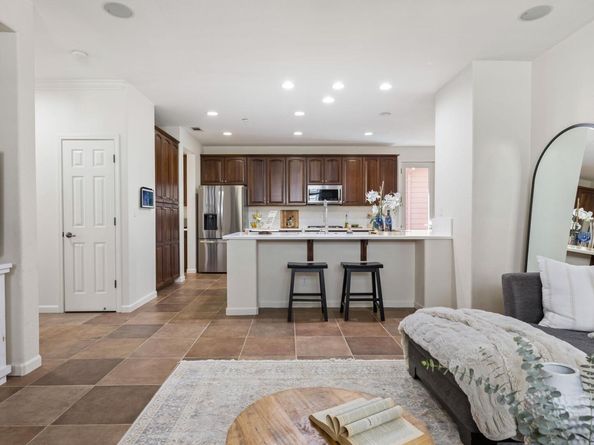 2105 Drake Ln, Hercules CA 94547
