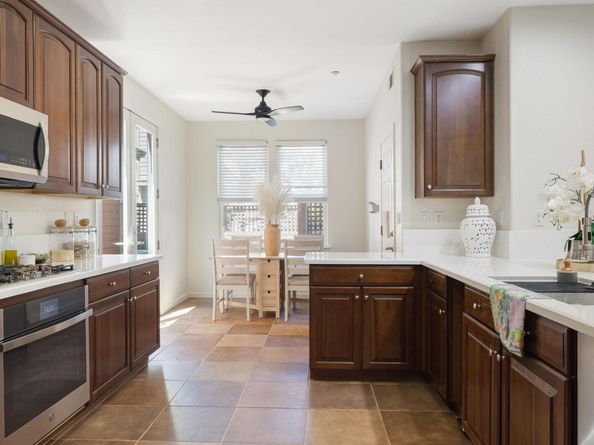 2105 Drake Ln, Hercules CA 94547