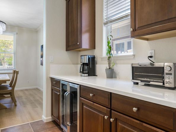 2105 Drake Ln, Hercules CA 94547