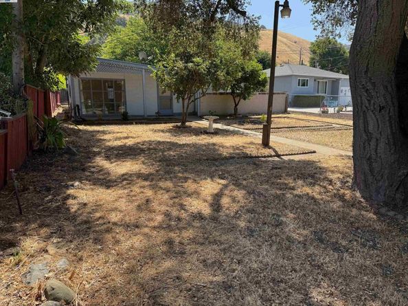 865 Old Canyon Road, Fremont CA 94536
