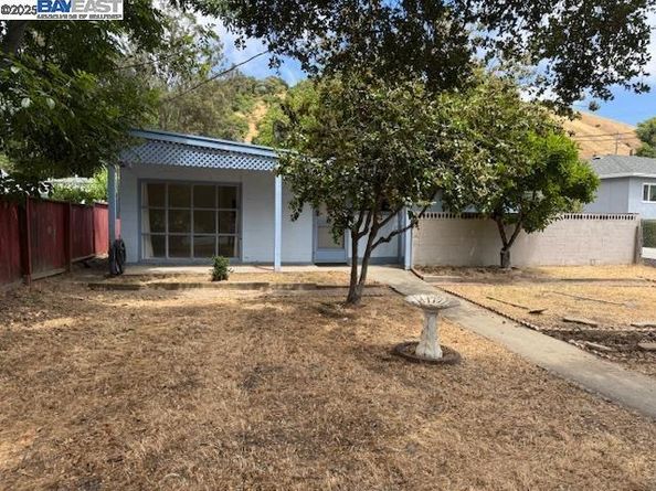 865 Old Canyon Road, Fremont CA 94536