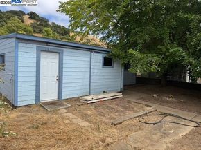 865 Old Canyon Road, Fremont CA 94536