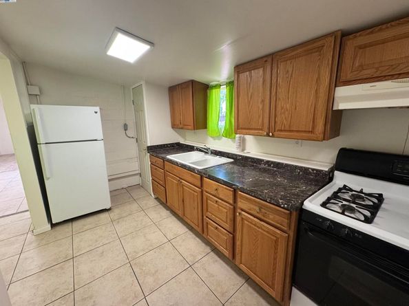865 Old Canyon Road, Fremont CA 94536