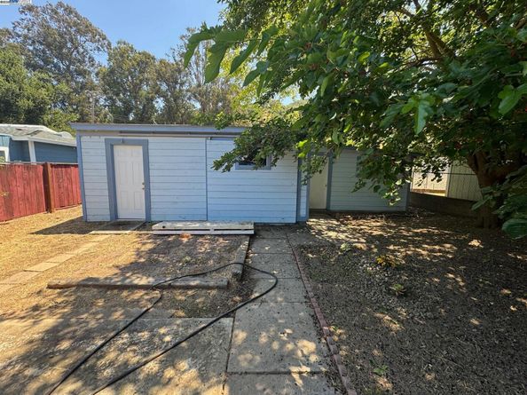 865 Old Canyon Road, Fremont CA 94536