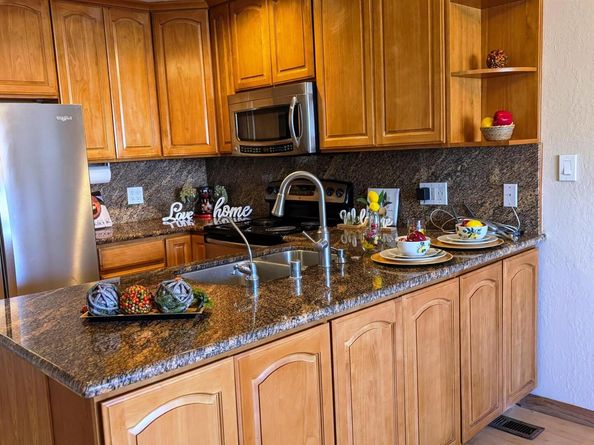 22 Holcomb Ct, Walnut Creek CA 94596