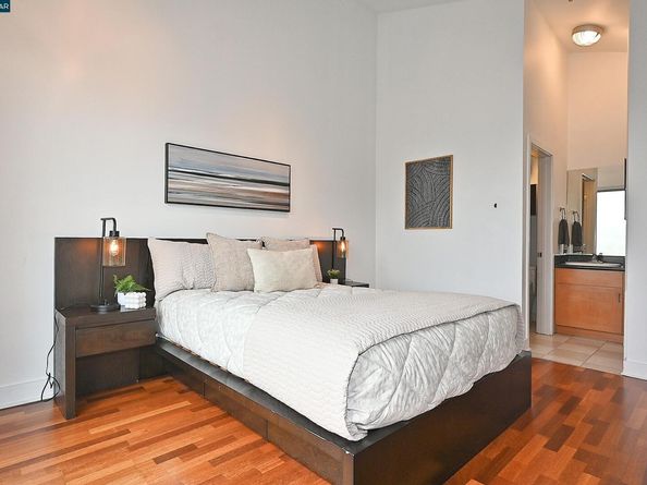 675 8Th Street 15, Oakland CA 94607