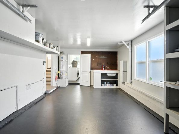 4030 Edwards Ave, Oakland CA 94605