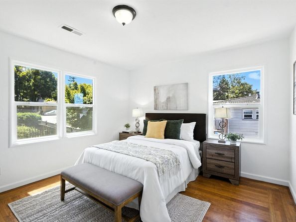 4030 Edwards Ave, Oakland CA 94605
