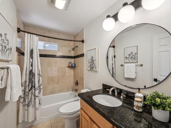 7249 Wild Currant Way, Oakland CA 94611
