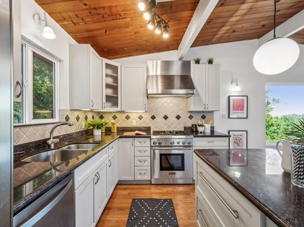 7249 Wild Currant Way, Oakland CA 94611