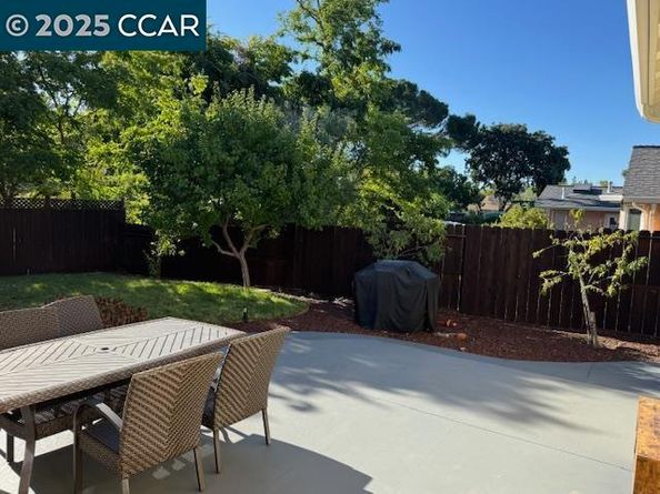 2527 Buena Vista Ave, Walnut Creek CA 94597