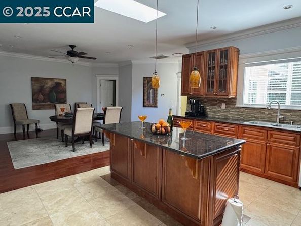 2527 Buena Vista Ave, Walnut Creek CA 94597