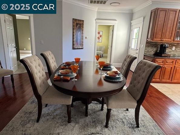 2527 Buena Vista Ave, Walnut Creek CA 94597