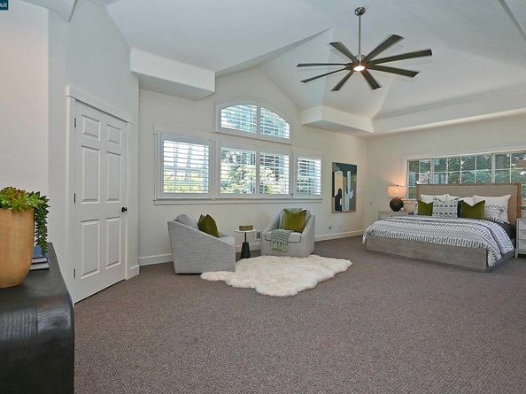 421 Twin Oaks Ln, Walnut Creek CA 94596