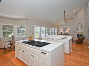 421 Twin Oaks Ln, Walnut Creek CA 94596