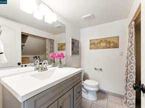 1660 San Luis Rd, Walnut Creek CA 94595