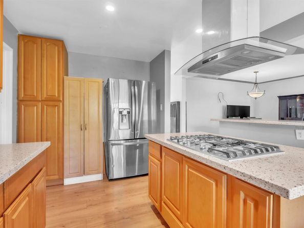 1950 Randy St, San Leandro CA 94579
