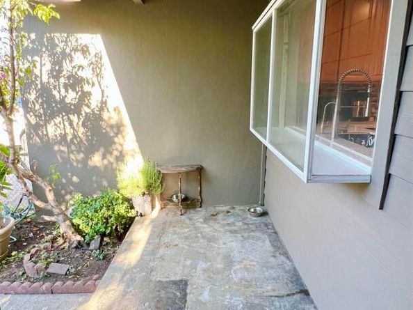 1950 Randy St, San Leandro CA 94579