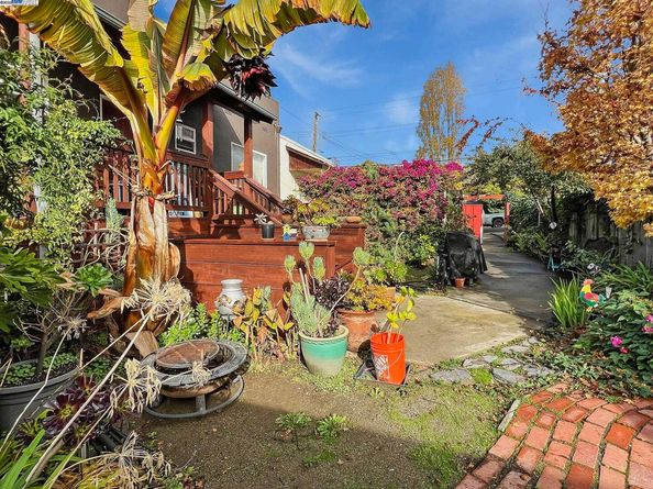 2622 Kingsland Ave, Oakland CA 94619