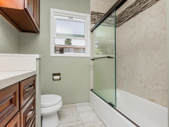 21259 Hobert St, Castro Valley CA 94546
