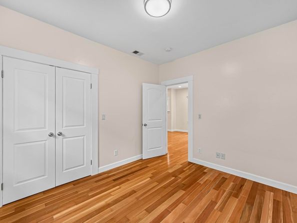 931 E 23Rd St, Oakland CA 94606