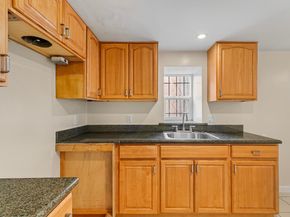 931 E 23Rd St, Oakland CA 94606