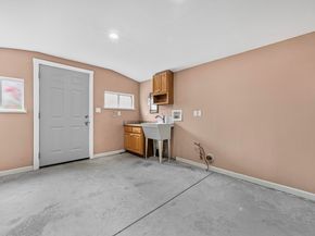 931 E 23Rd St, Oakland CA 94606