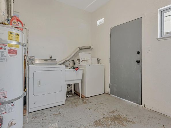 1250 95Th Ave, Oakland CA 94603