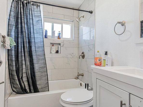 1250 95Th Ave, Oakland CA 94603