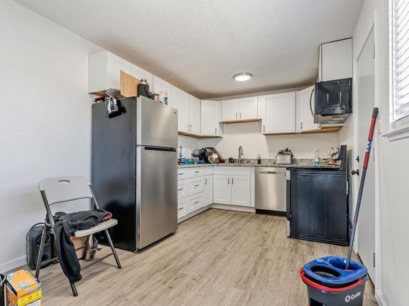 1250 95Th Ave, Oakland CA 94603