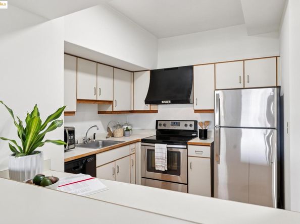6363 Christie Avenue 312, Emeryville CA 94608