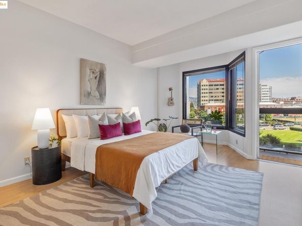 6363 Christie Avenue 312, Emeryville CA 94608