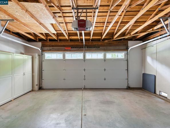 1725 Spyglass Ln, Moraga CA 94556
