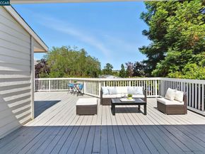 1725 Spyglass Ln, Moraga CA 94556