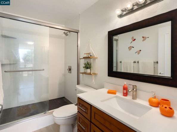 555 Pierce St 209, Albany CA 94706