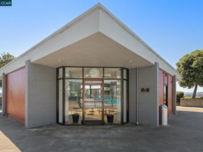555 Pierce St 209, Albany CA 94706