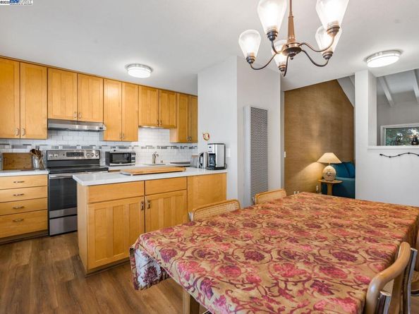 1241 Homestead Ave 206, Walnut Creek CA 94598