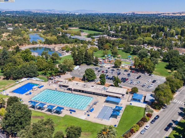 1241 Homestead Ave 206, Walnut Creek CA 94598