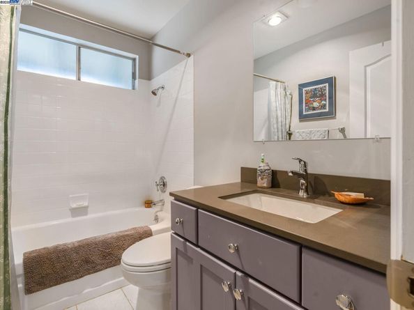 1241 Homestead Ave 206, Walnut Creek CA 94598