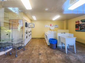 1241 Homestead Ave 206, Walnut Creek CA 94598