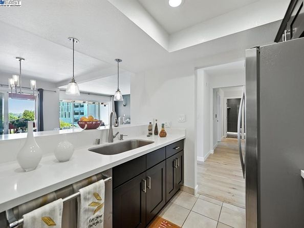 456 Mariners Island Blvd 318, San Mateo CA 94404