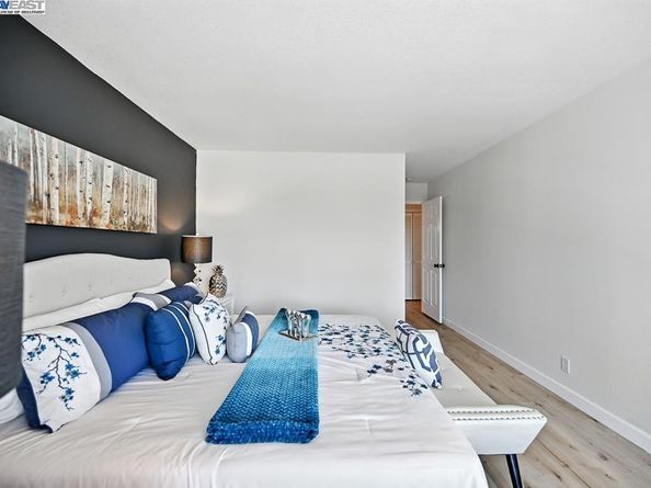 456 Mariners Island Blvd 318, San Mateo CA 94404