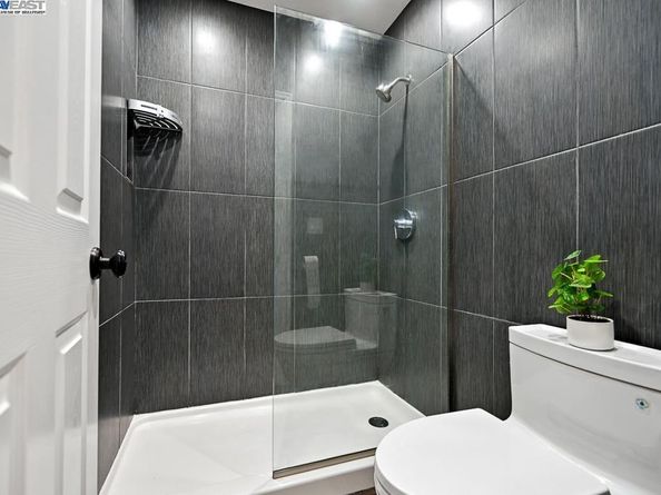 456 Mariners Island Blvd 318, San Mateo CA 94404