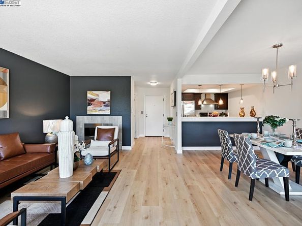 456 Mariners Island Blvd 318, San Mateo CA 94404